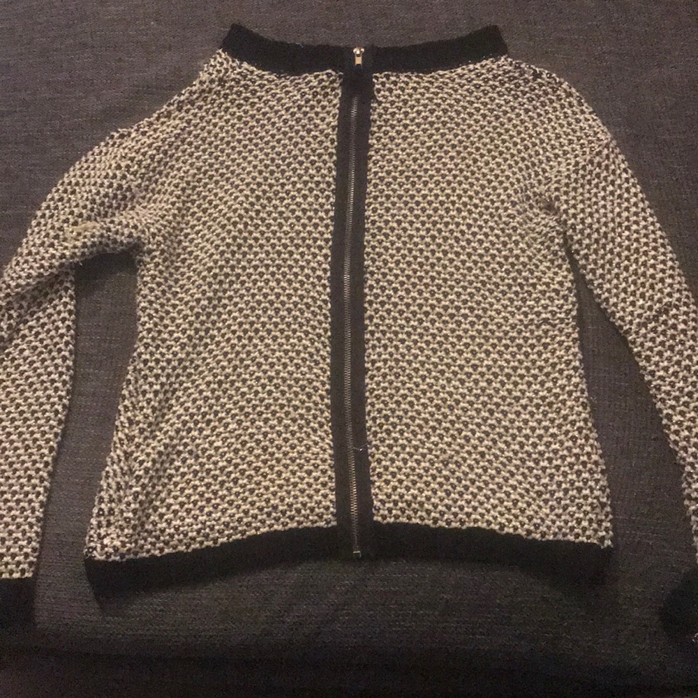 Sweater (Size Large)
